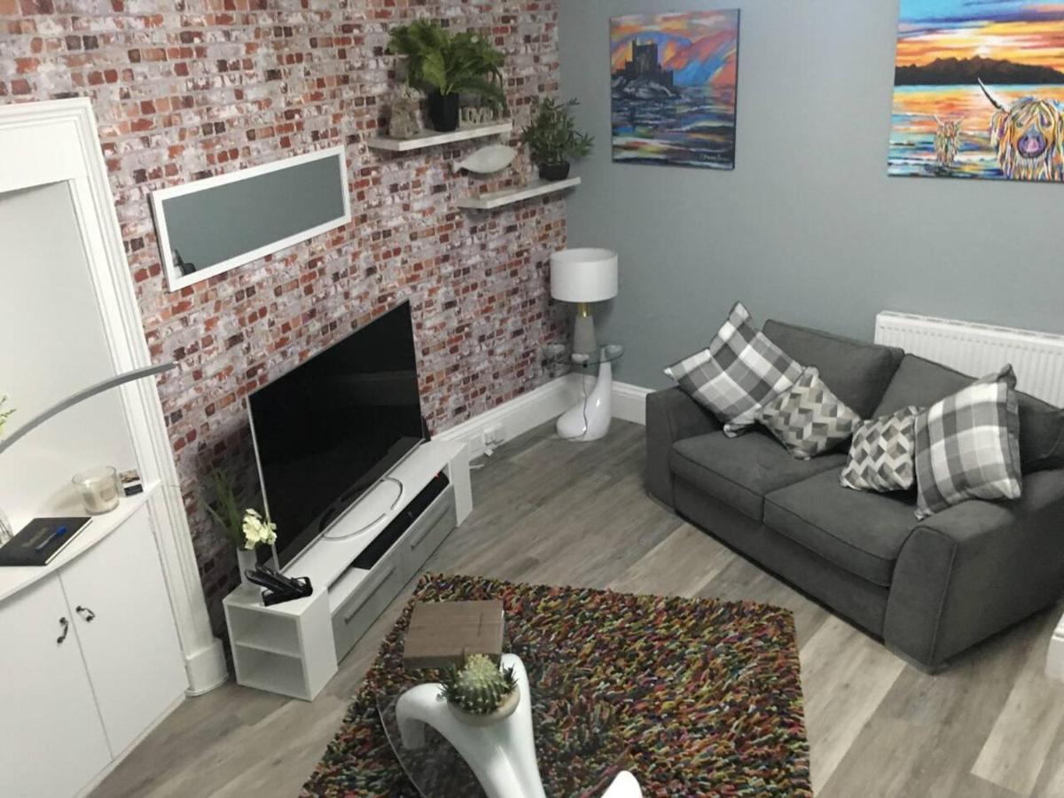 Lovely 2- Bed In Apartment Hawick