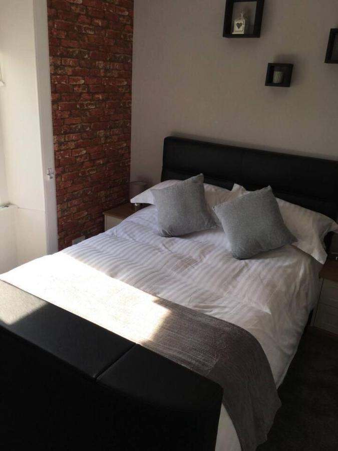 Lovely 2- Bed In Apartment Hawick