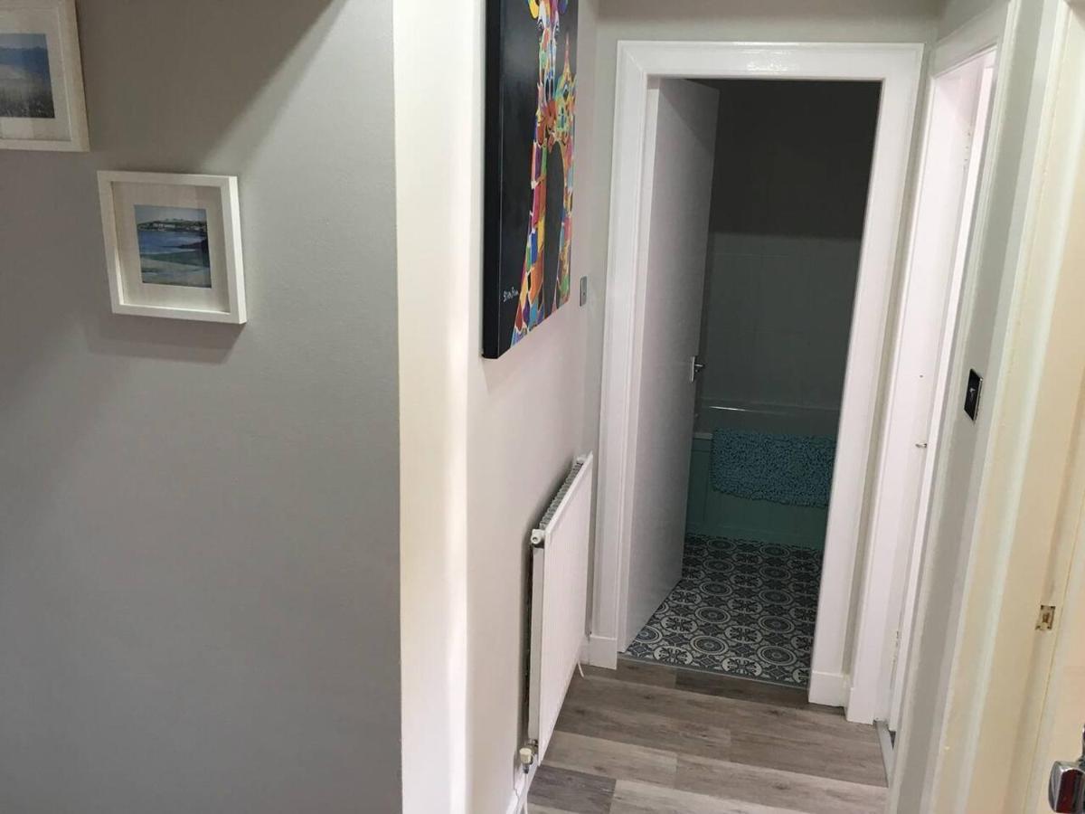 Apartment Lovely 2- Bed In *